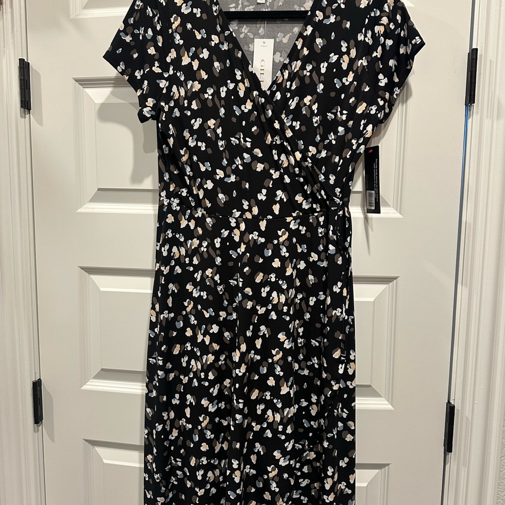 Gilli Black and White Floral Midi Dress